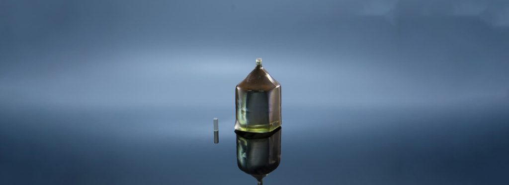 Nd:YVO<sub>4</sub>” class=”wp-image-830″/></div><div   id=